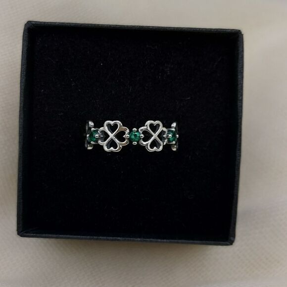 925 Sterling Silver Four Leaf Clover Good Luck Ring - Picture 3 of 9